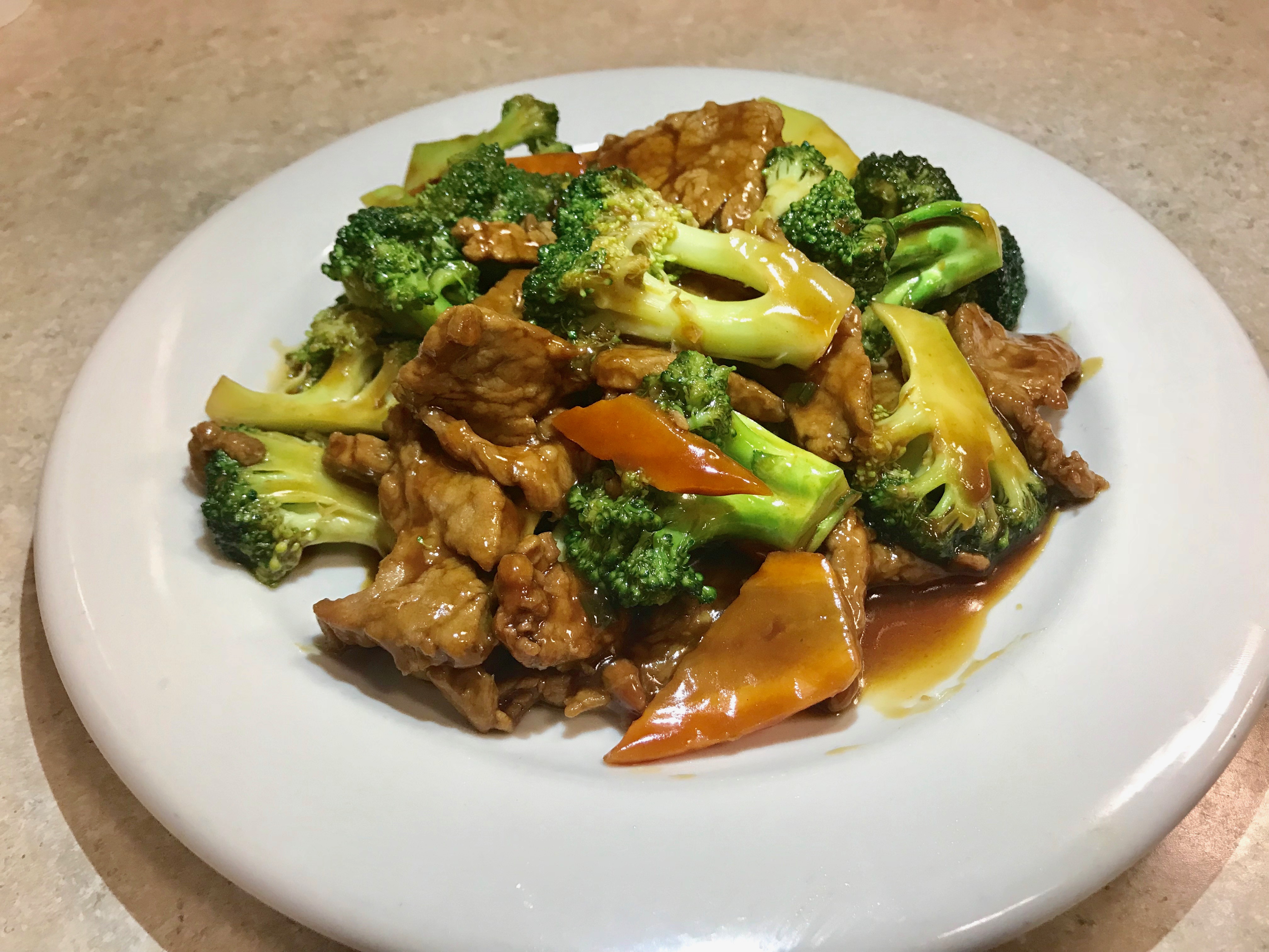 Order P10. Beef Broccoli food online from China Island store, Mansfield on bringmethat.com
