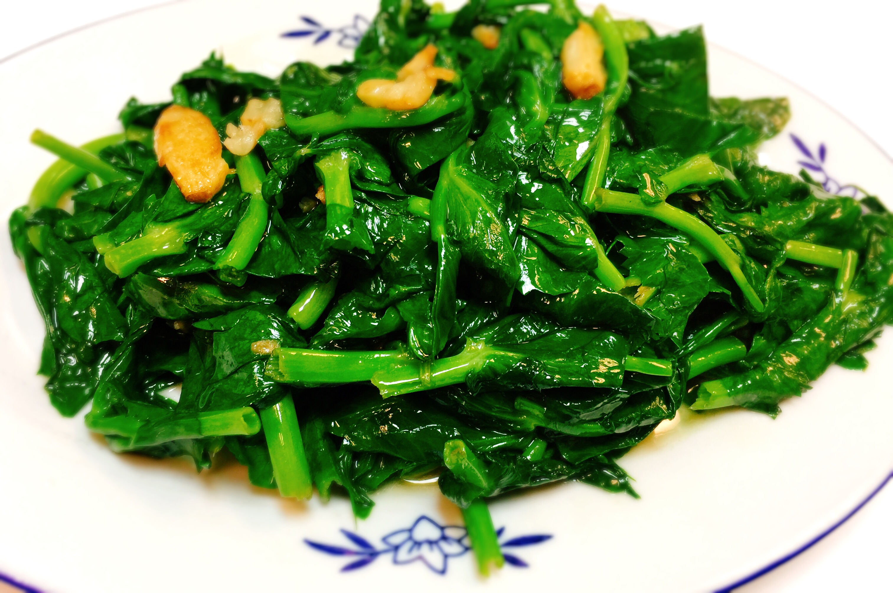 Order 371. Large Sauteed Peapod Tips 豆苗 food online from Noodles Delight store, Roselle on bringmethat.com