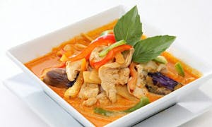 Order C-1. Red Curry (Dinner) food online from Thai Smile store, Hamden on bringmethat.com