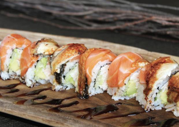 Order Tiger Roll food online from Octopus store, Burbank on bringmethat.com