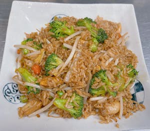 Order F5. Vegetable Fried Rice food online from China Hut store, Chicago on bringmethat.com