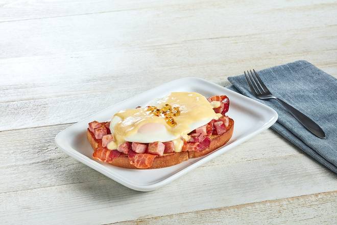 Order Southern Style Benedict food online from Huddle House store, Springfield on bringmethat.com