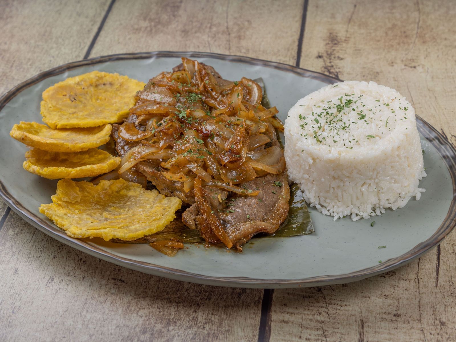 Order Carne encebollada food online from Brisas Colombianas North Plainfield store, North Plainfield on bringmethat.com