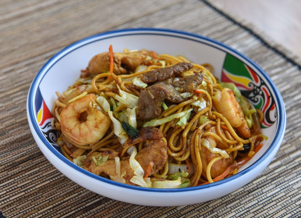 Order Combination Lo Mein  food online from Ming Wah store, Moline on bringmethat.com