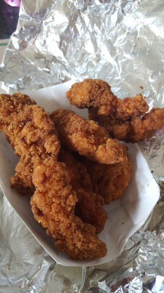 Order Chicken Tenders Platter food online from Main Street Pizzeria & Grille store, Wyncote on bringmethat.com