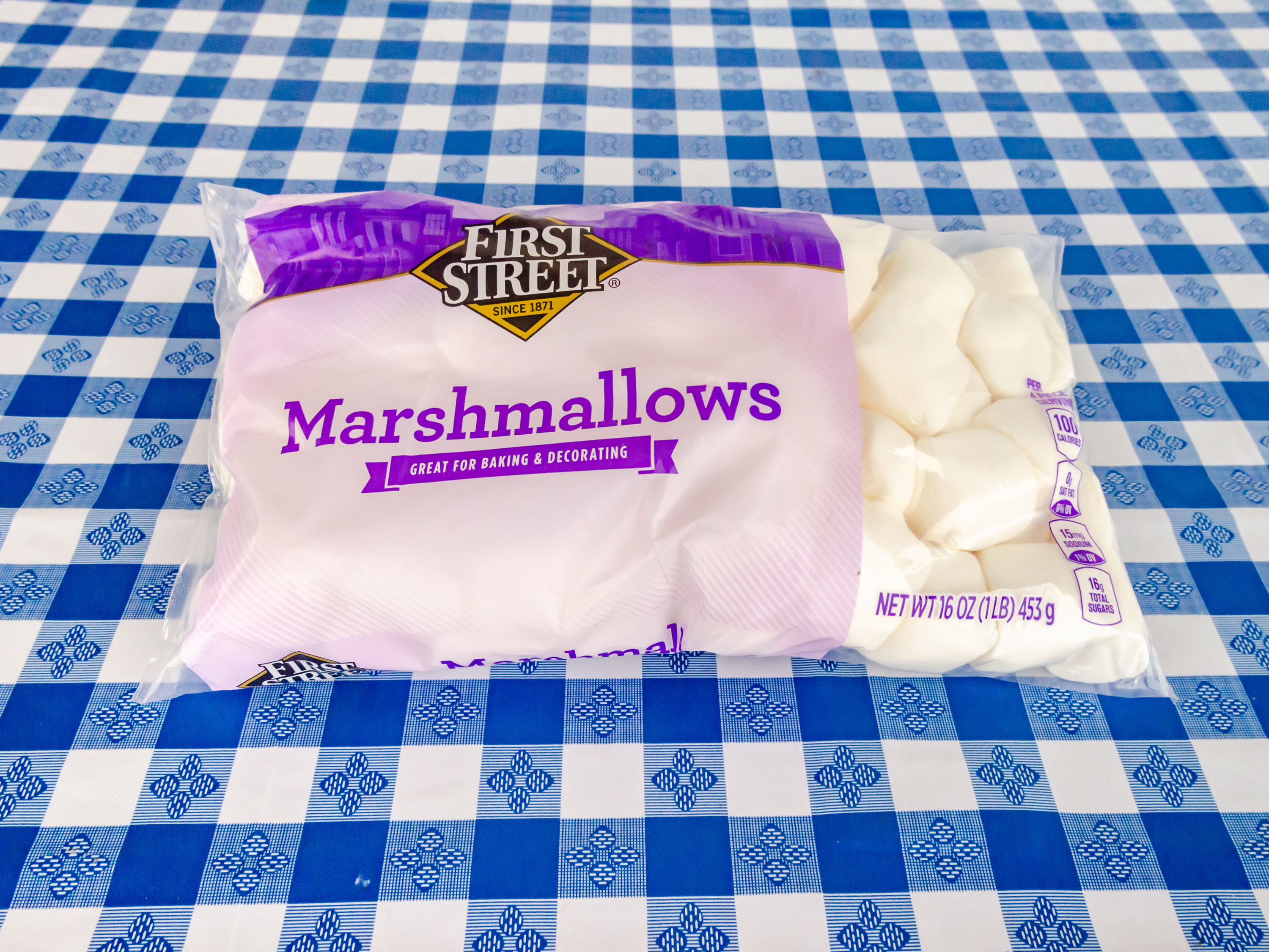 Order Marshmallows food online from Harbor Pelican Deli & Market store, Oceanside on bringmethat.com