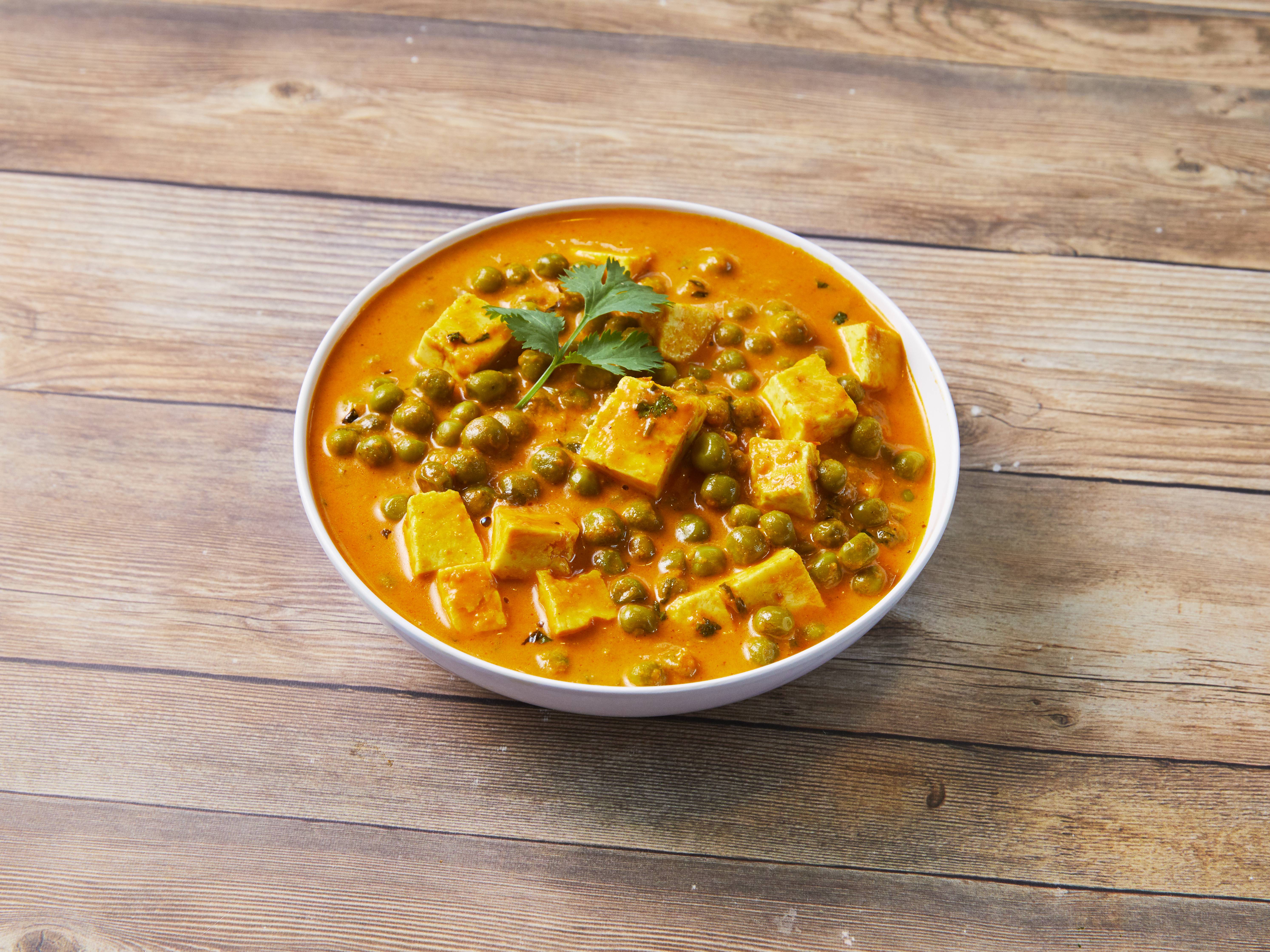 Order Mutter Paneer food online from Khyber Pass store, Oak Park on bringmethat.com