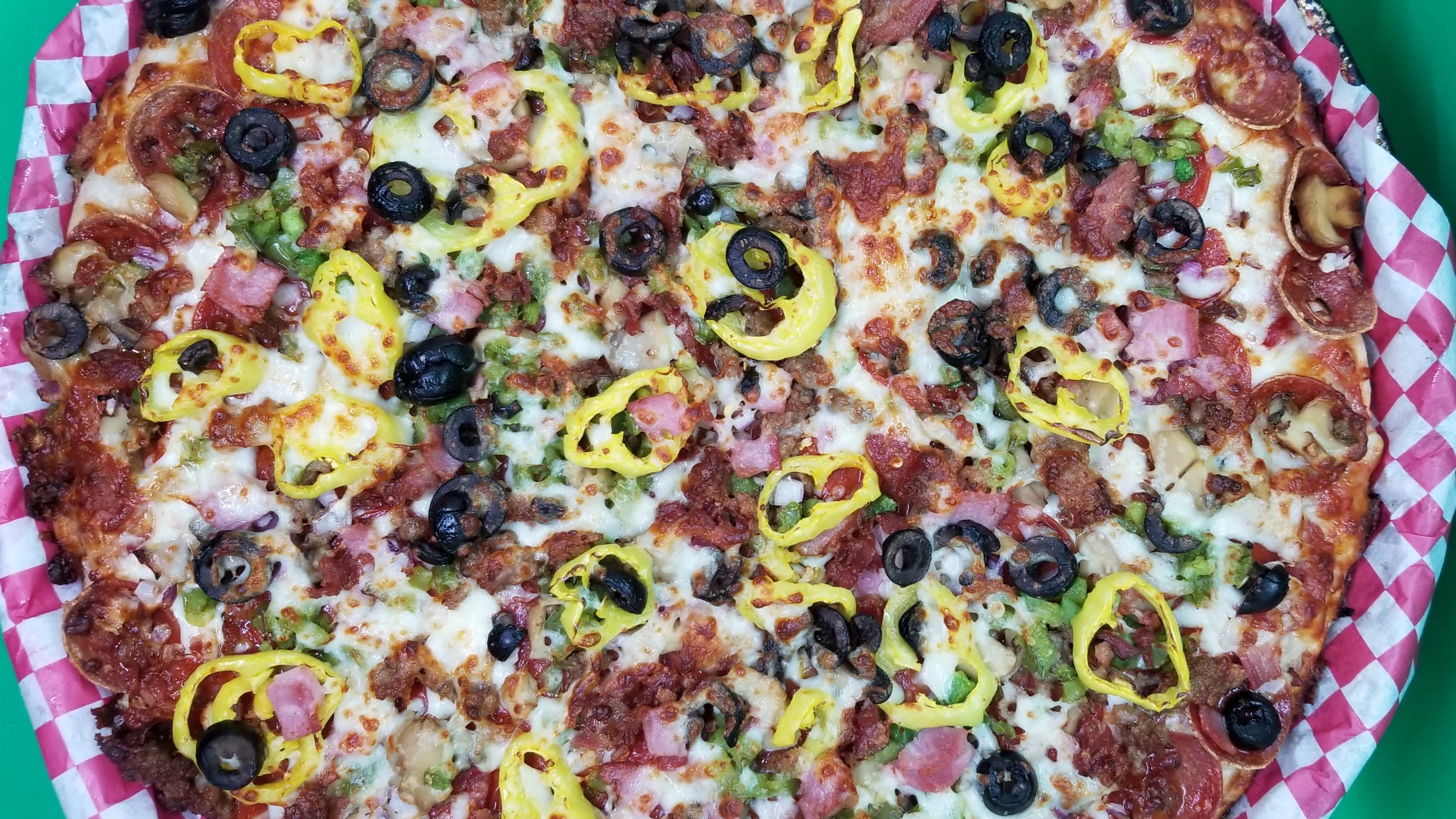 Order Garbage Pizza - Small food online from Zeps Pizza Shoppe store, Sebring on bringmethat.com