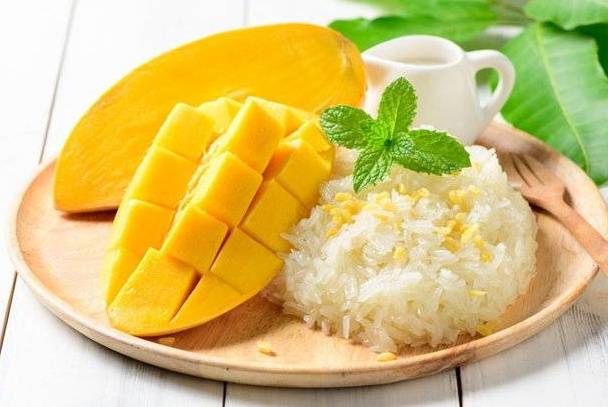 Order Sticky Rice with Mango food online from Nidda Thai Cuisine store, Houston on bringmethat.com