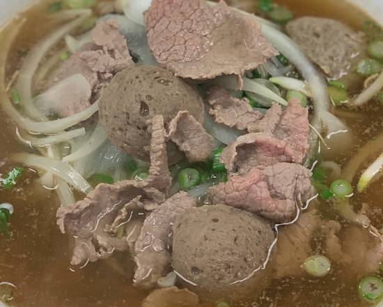 Order Pho Lao food online from Cafe Khao Neow store, Wasilla on bringmethat.com