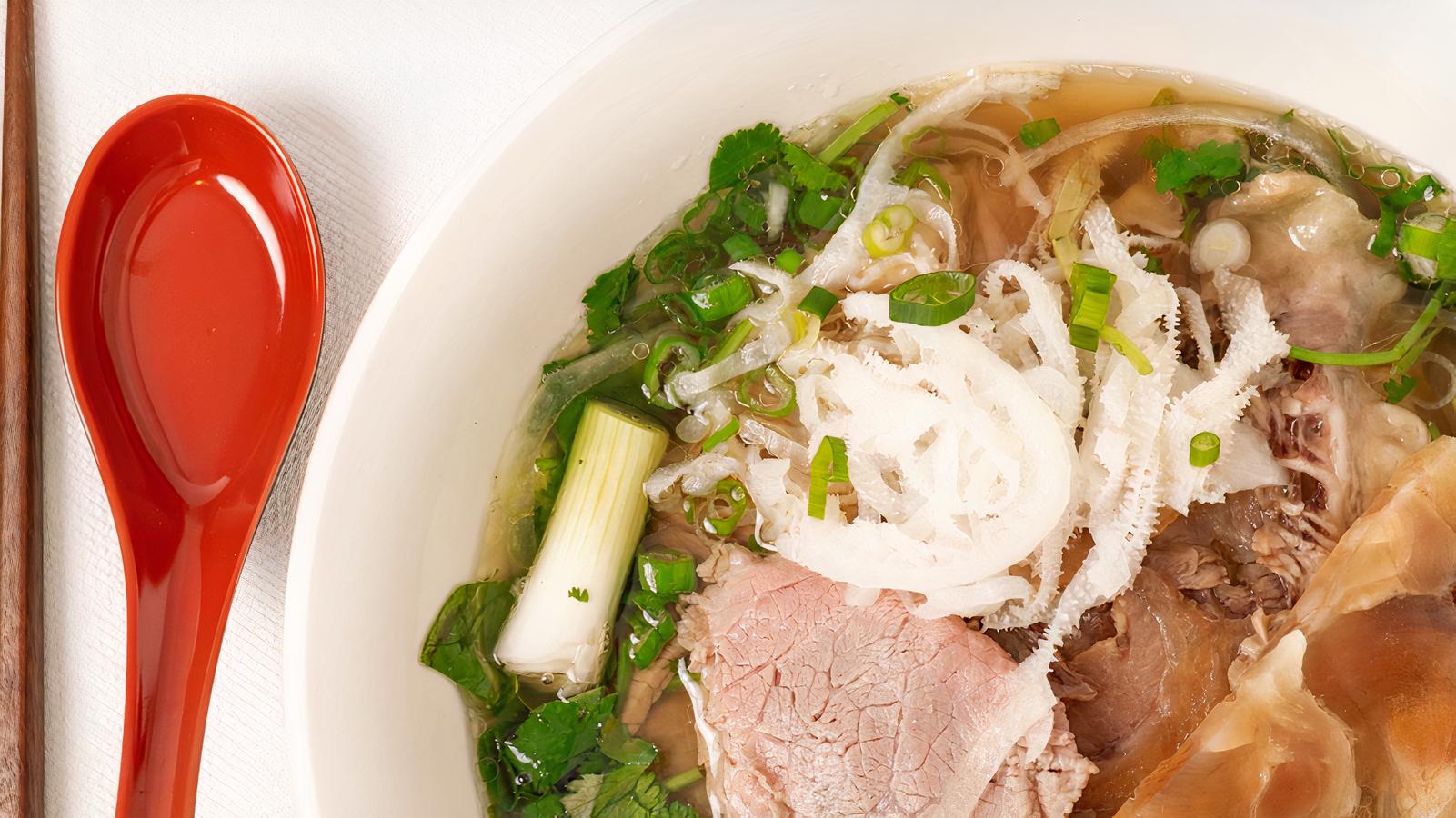 Order 19. Phở Tái Sách food online from Pho Golden Xpress store, Woodbridge on bringmethat.com