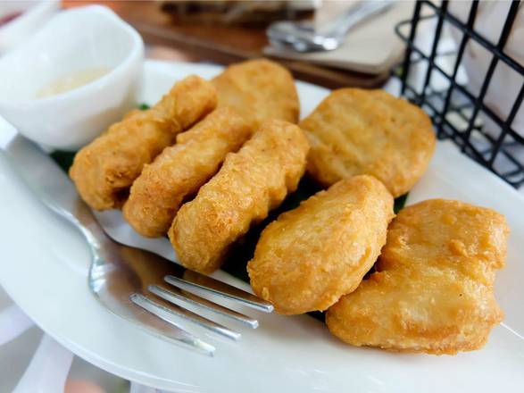 Order Chicken Nuggets (6) 鸡粒 food online from Rolling With Cream store, McAllen on bringmethat.com
