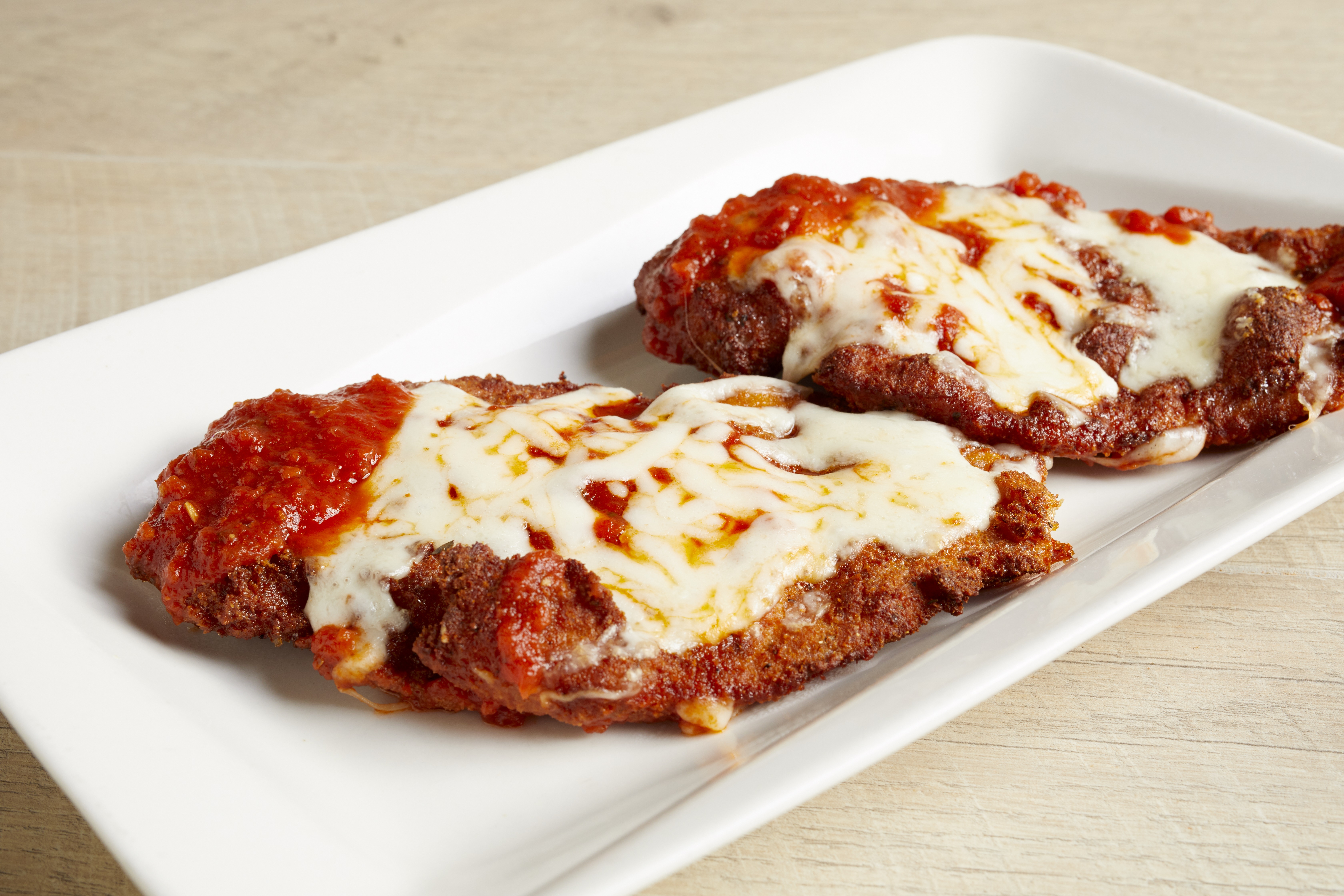 Order Chicken Parmigiana Entree food online from Mario's Pizzeria store, Commack on bringmethat.com