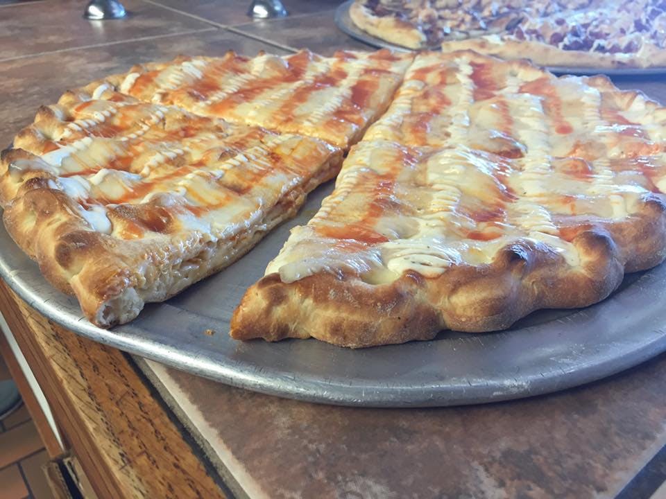 Order Buffalo Chicken Pizza - Small 12'' (Serves 1-2 People) food online from Brother's Pizza store, York on bringmethat.com
