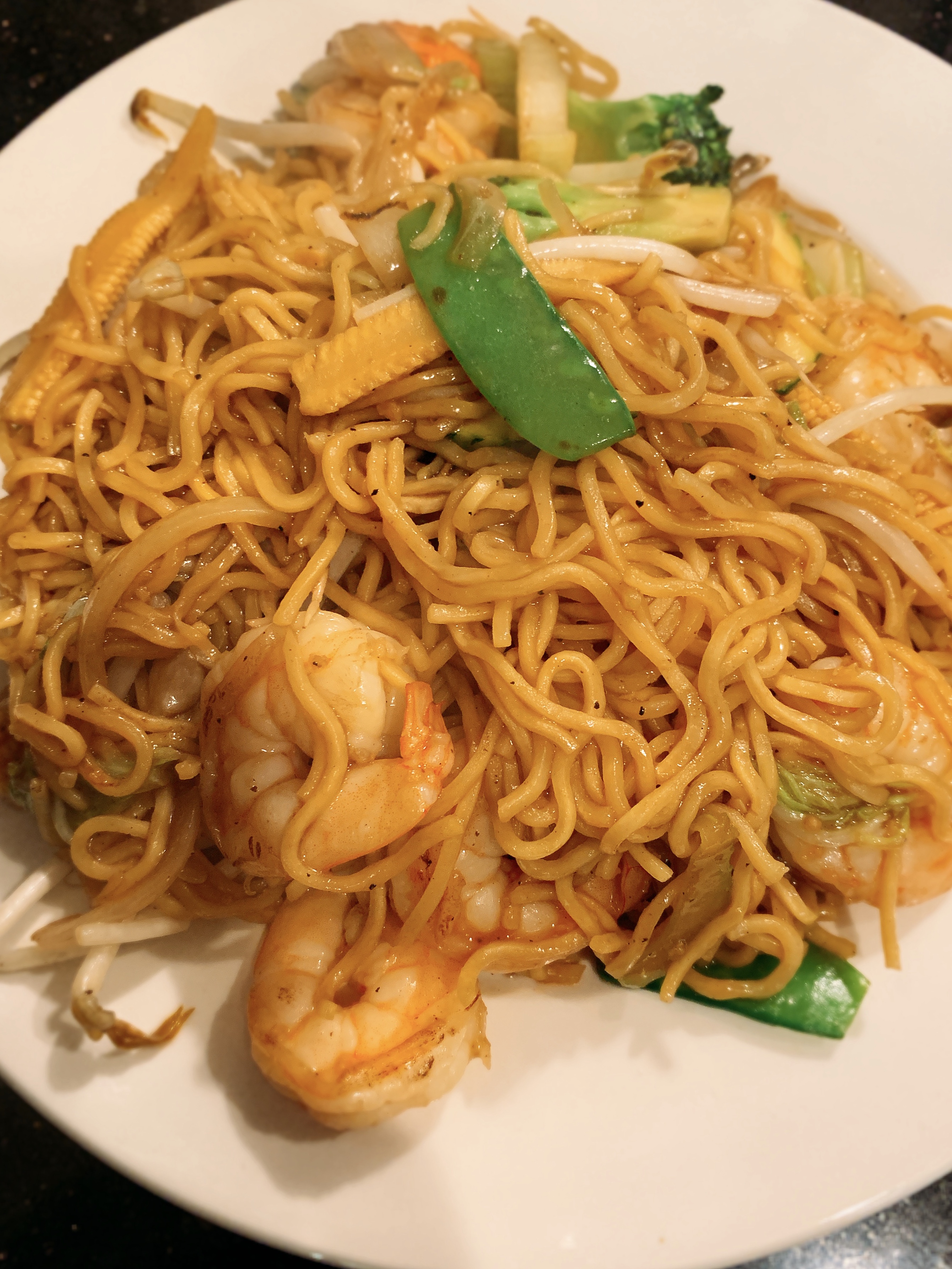 Order Chow Mein food online from Exotic Thai Cafe store, Woodland Hills on bringmethat.com