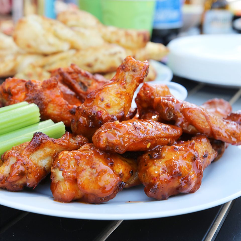 Order 6 Piece Wings food online from Round Table Pizza store, Redondo Beach on bringmethat.com