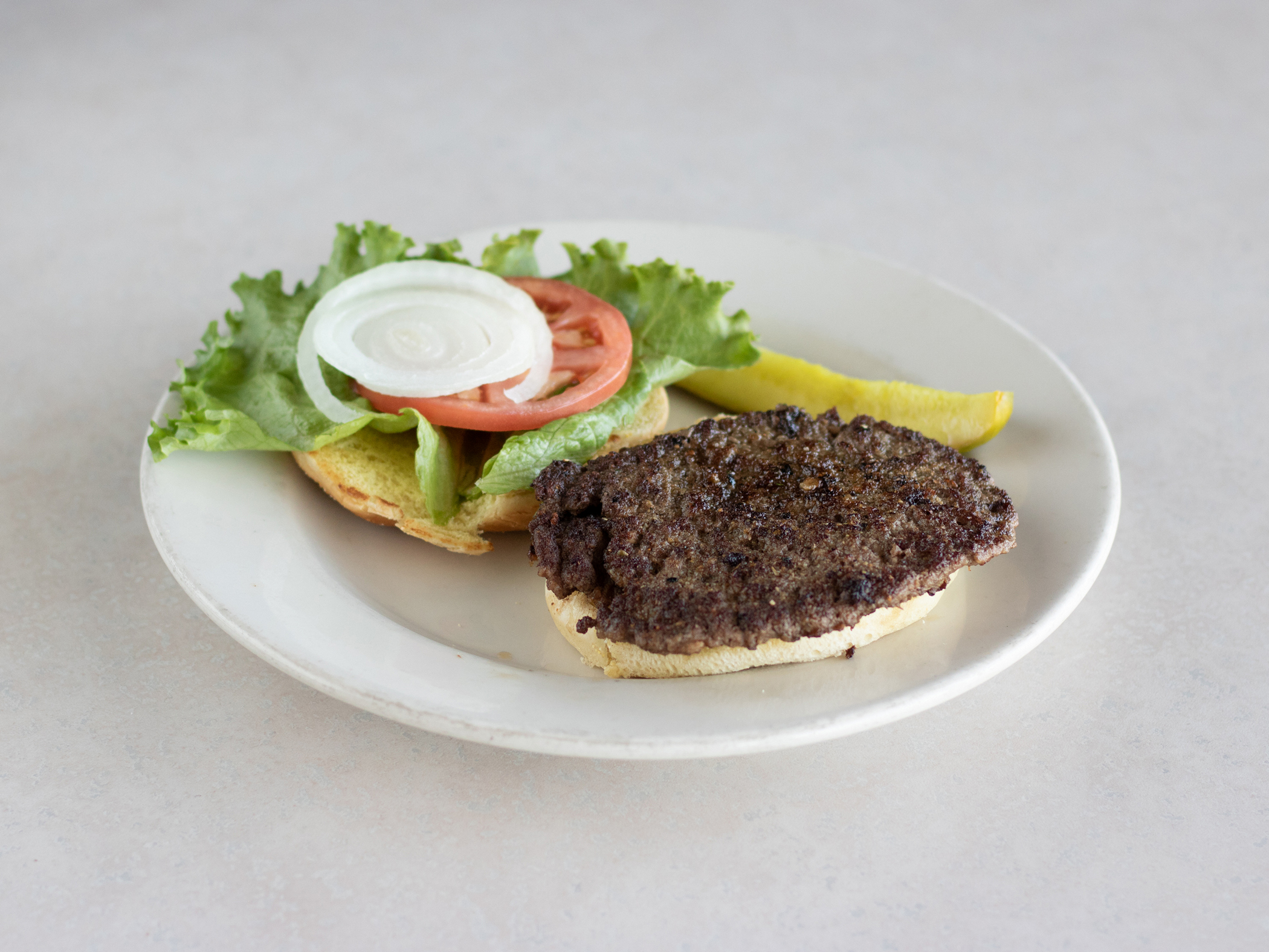 Order Rubin's Burger food online from Rubin Restaurant Arabica store, Elyria on bringmethat.com