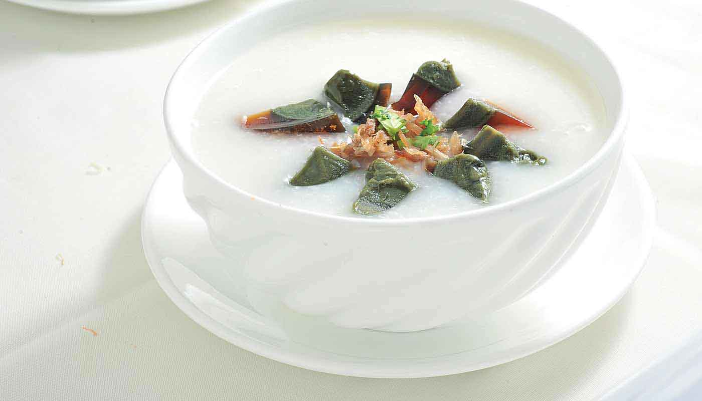 Order B11. Meat with Preserved Egg Congee (皮蛋廋肉粥) food online from Happy Harbor Cuisine store, Alhambra on bringmethat.com