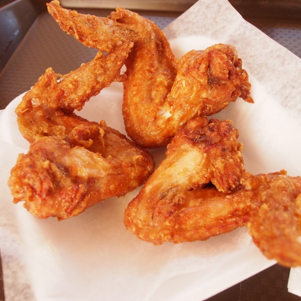 Order 6. Fried Chicken Wings food online from China Gourmet store, Palmetto Bay on bringmethat.com