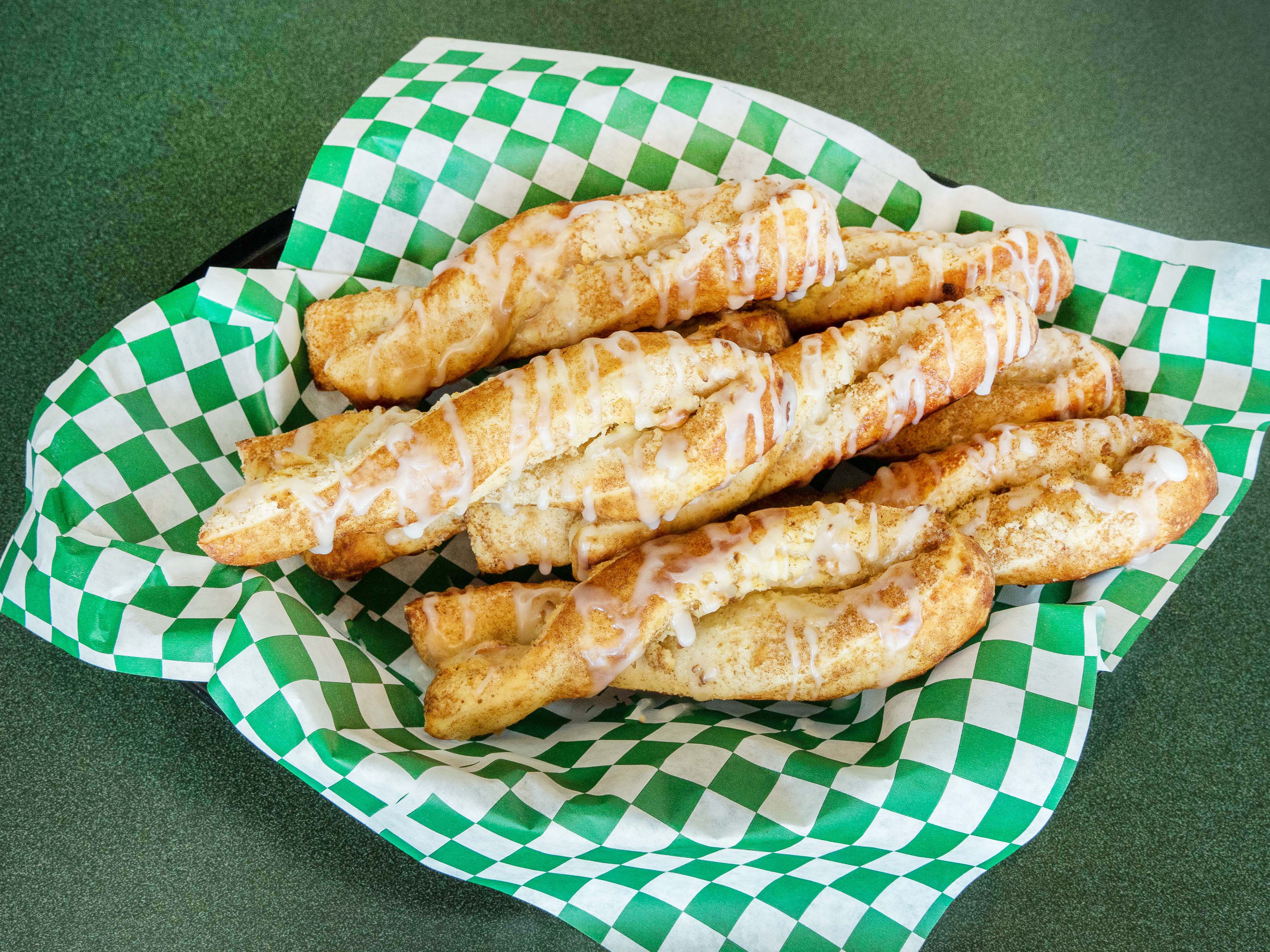 Order Cinnamon Twists food online from Round Table Pizza store, Lake Forest on bringmethat.com