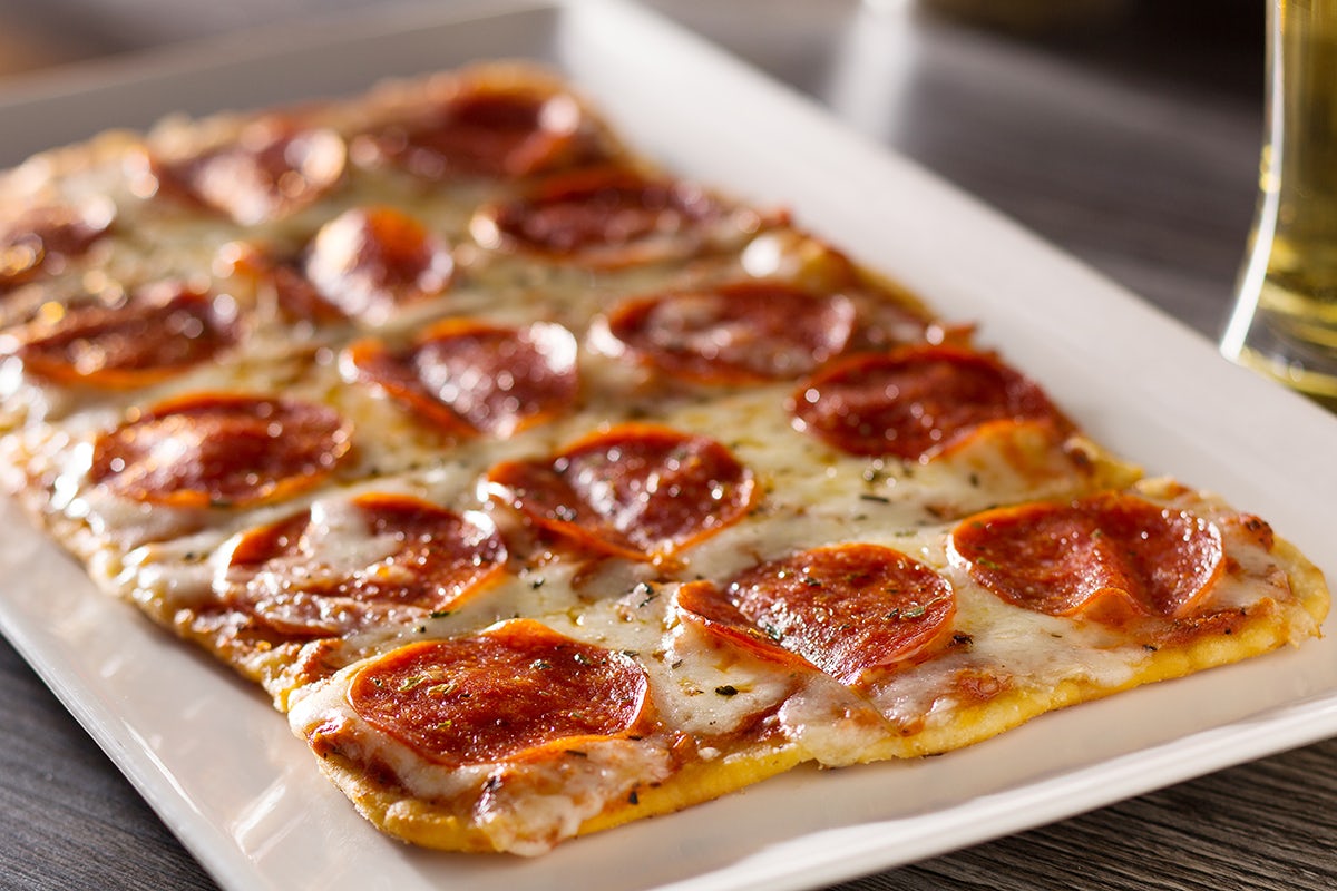 Order PEPPERONI FLATBREAD food online from Miller'S Ale House store, Dawsonville on bringmethat.com