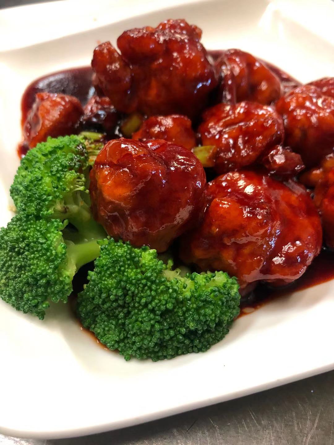 Order X22. General Tso's Chicken Lunch Special food online from House of Sun Chinese Restaurant store, Cincinnati on bringmethat.com