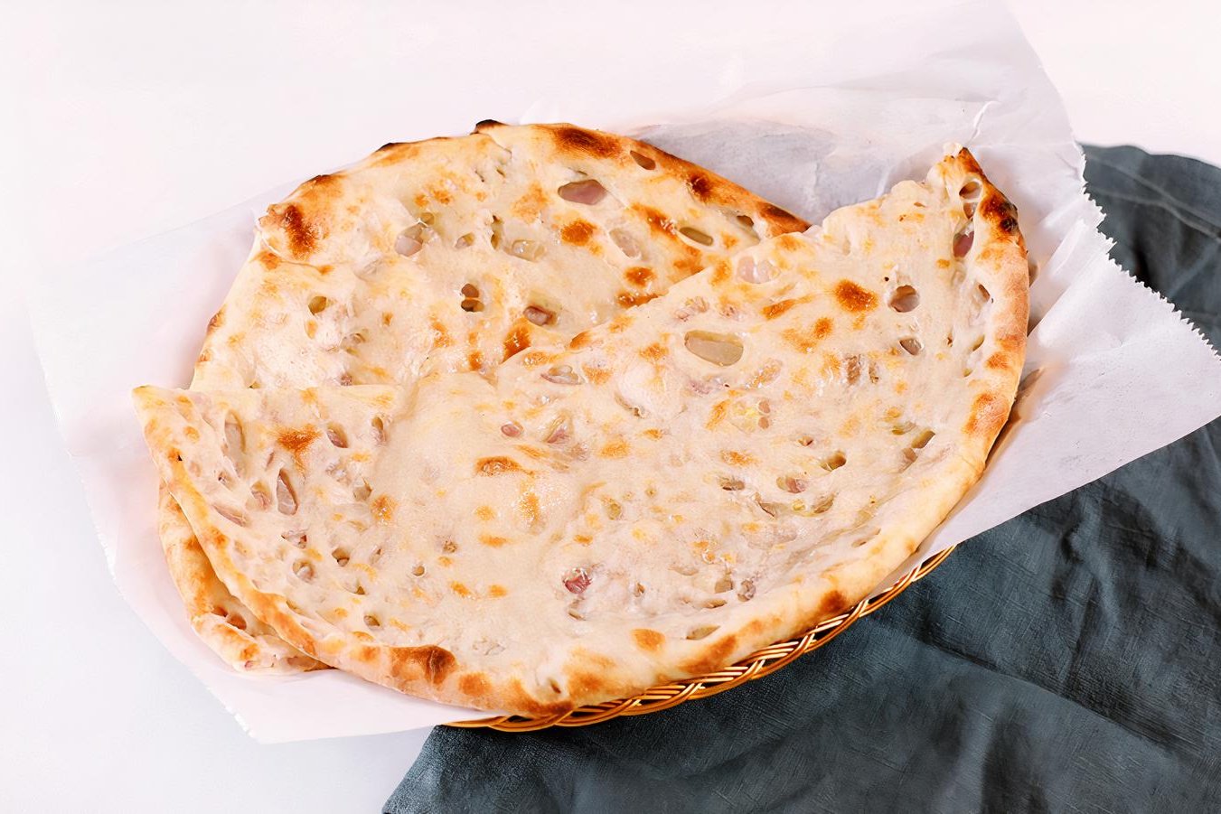 Order Onion Kulcha food online from Royal Indian Cuisine store, San Francisco on bringmethat.com