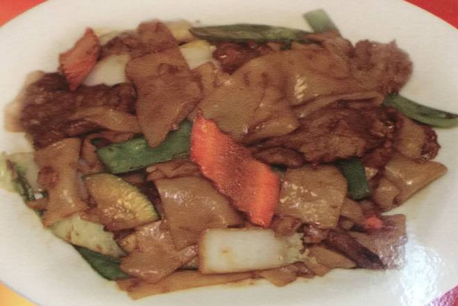 Order Flat Noodle food online from Hunan Cafe store, Falls Church on bringmethat.com