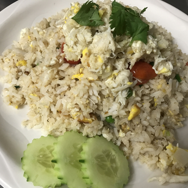 Order Crab Fried Rice food online from Hug Thai Cuisine store, Bellmore on bringmethat.com