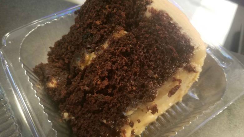 Order Reese's Cake Slice food online from Munch Hut deli and store store, Athens (Clarke County) on bringmethat.com