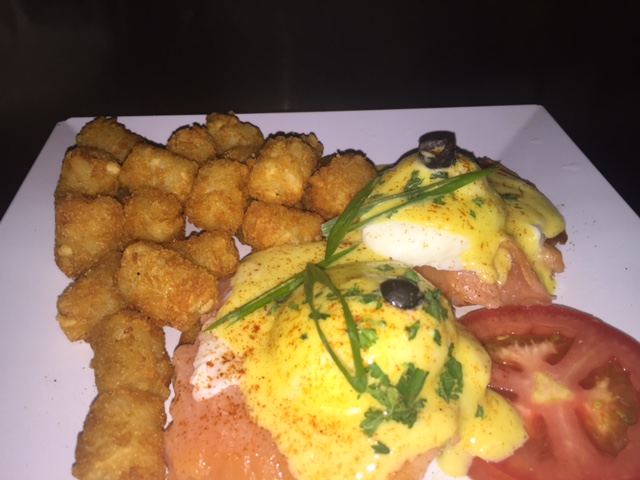 Order Lox Benedict food online from Jinky's Cafe store, Agoura Hills on bringmethat.com