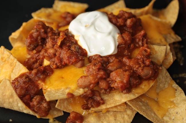 Order Chili Cheese Nachos food online from Freddy's Wings and Wraps store, Newark on bringmethat.com