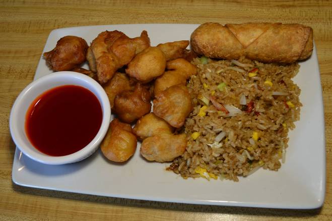 Order 17. Sweet and Sour Chicken food online from Golden Crown Chinese Restaurant store, Amherst on bringmethat.com