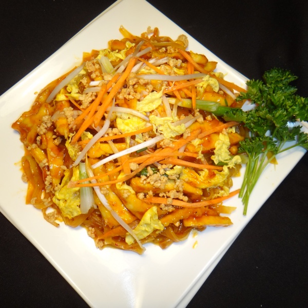 Order T1. Pad Thai Noodle food online from Great Wok store, Charlotte on bringmethat.com