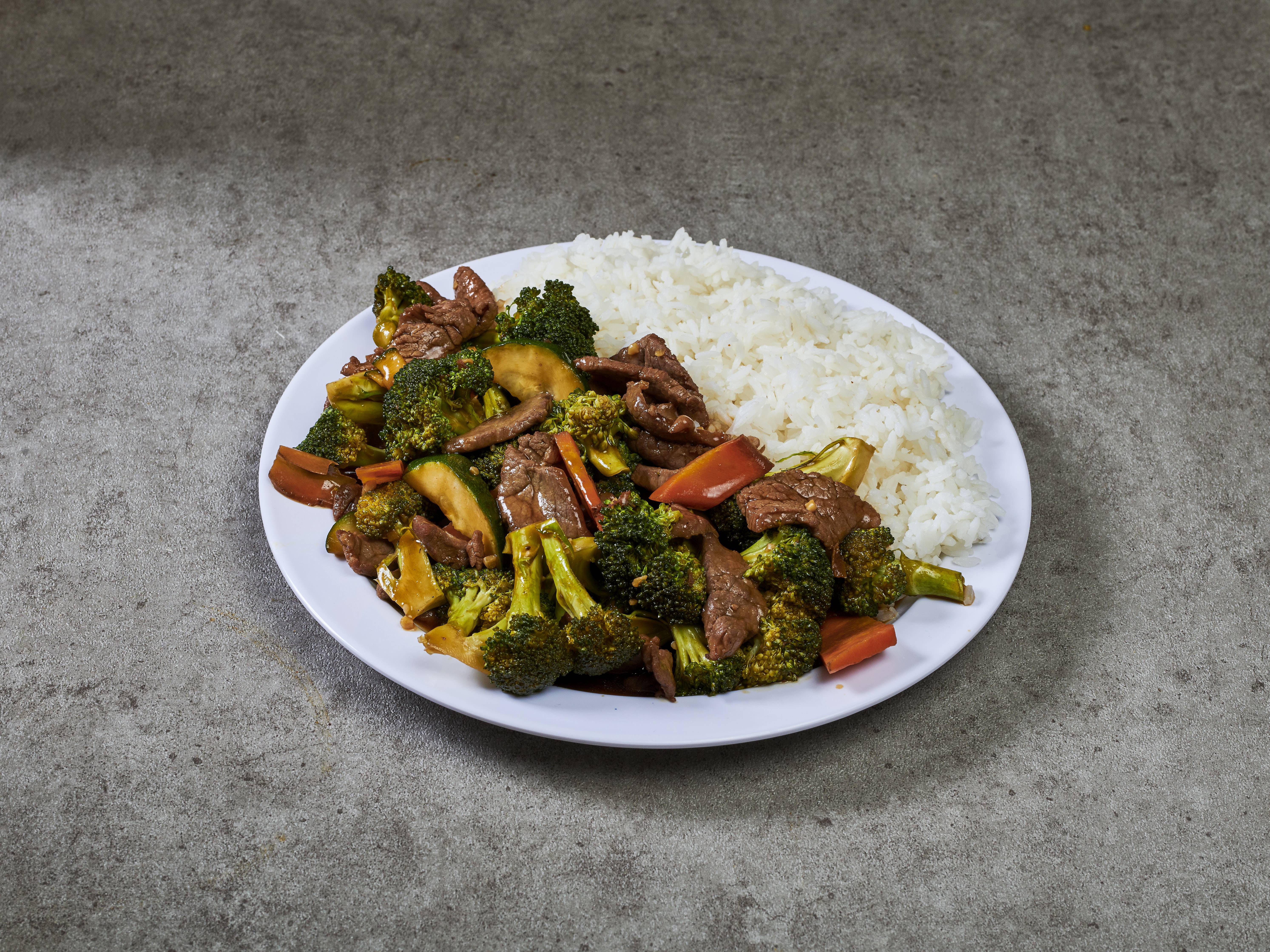 Order Beef with Broccoli food online from Tra Ling Oriental Cafe store, Boulder on bringmethat.com