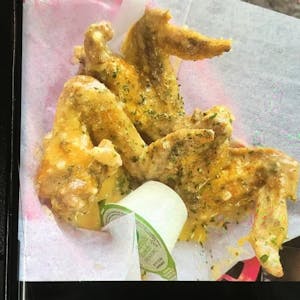 Order 3 wing only or 3 tender only food online from Fabulous Flavors Friends Diner In Restaurant store, Memphis on bringmethat.com