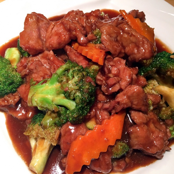 Order Beef with Broccoli food online from Mei Ting Asian Fusion Restaurant store, Warrington on bringmethat.com