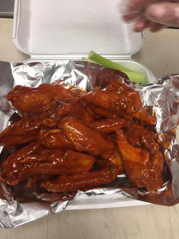 Order Buffalo Wings - Single (10 Pieces) food online from Colosso Taco & Pizza Express store, Tonawanda on bringmethat.com