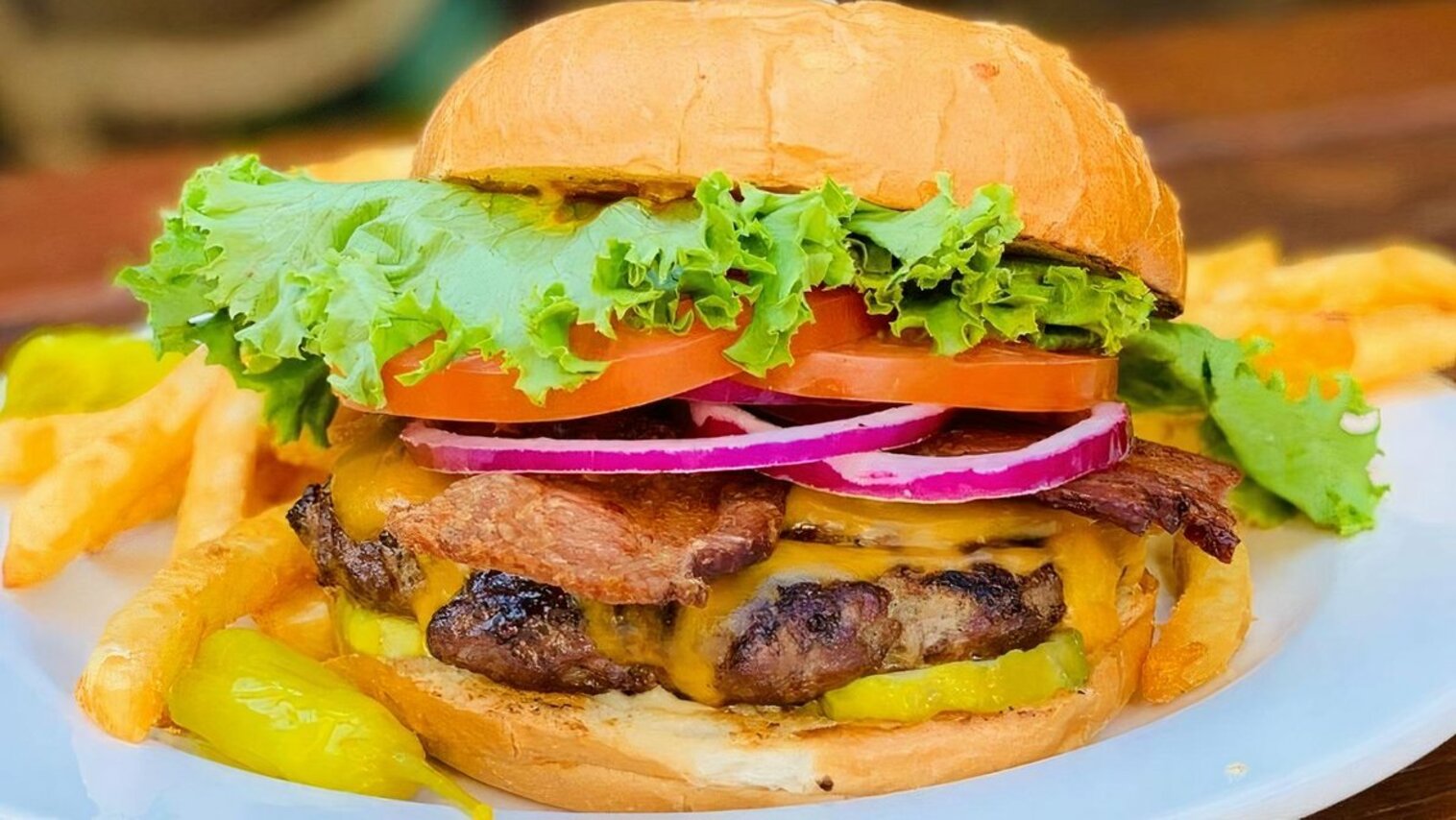 Order Jeros Bacon Cheese Burger food online from Cornucopia store, Springfield on bringmethat.com