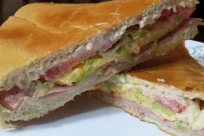 Order Ham, Cheese and Egg Sandwich (Jamon, Huevo, and Queso) food online from El Camino Feliz store, Paterson on bringmethat.com