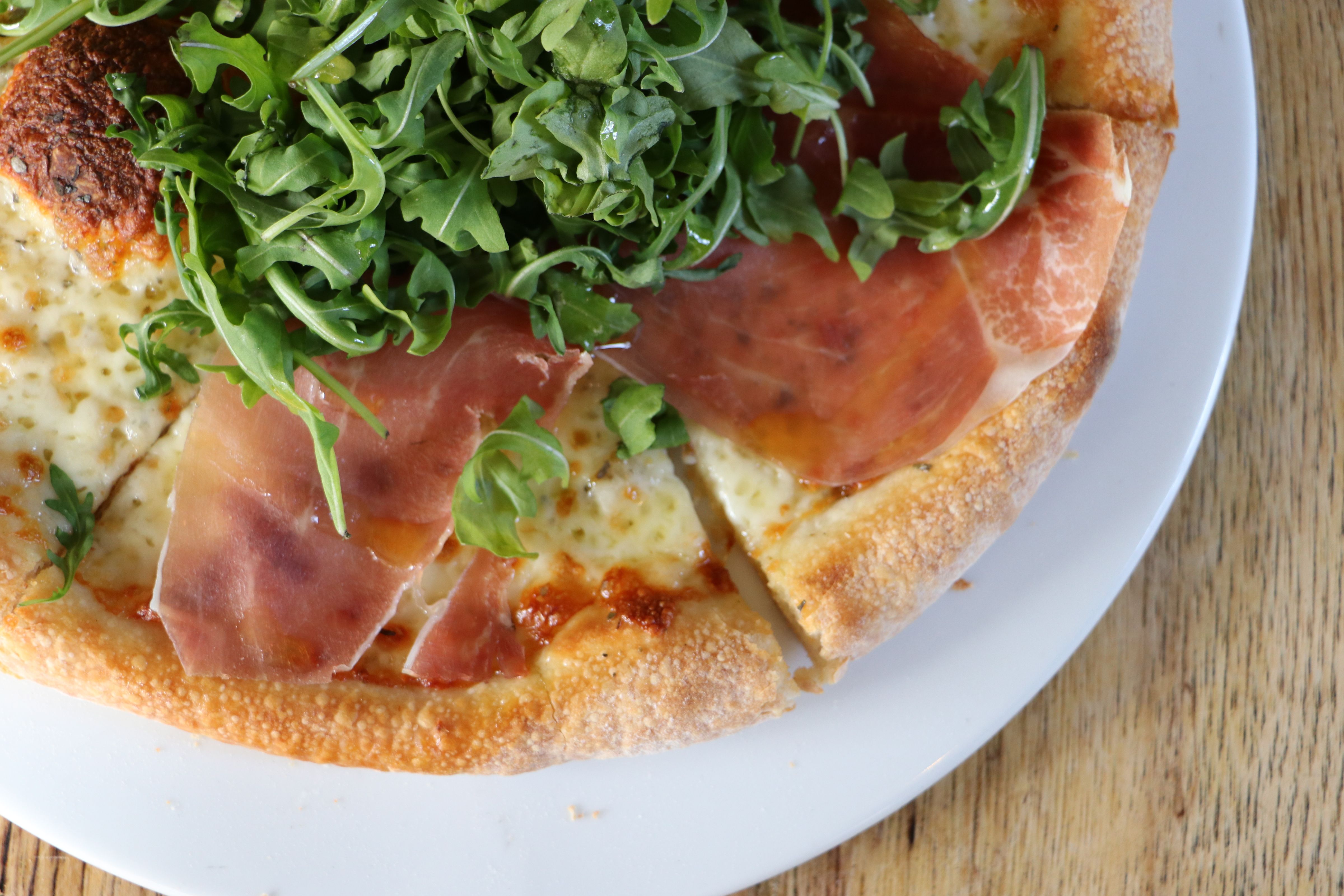 Order Pizza Rucola e Prosciutto di Parma food online from Malaparte store, New York on bringmethat.com