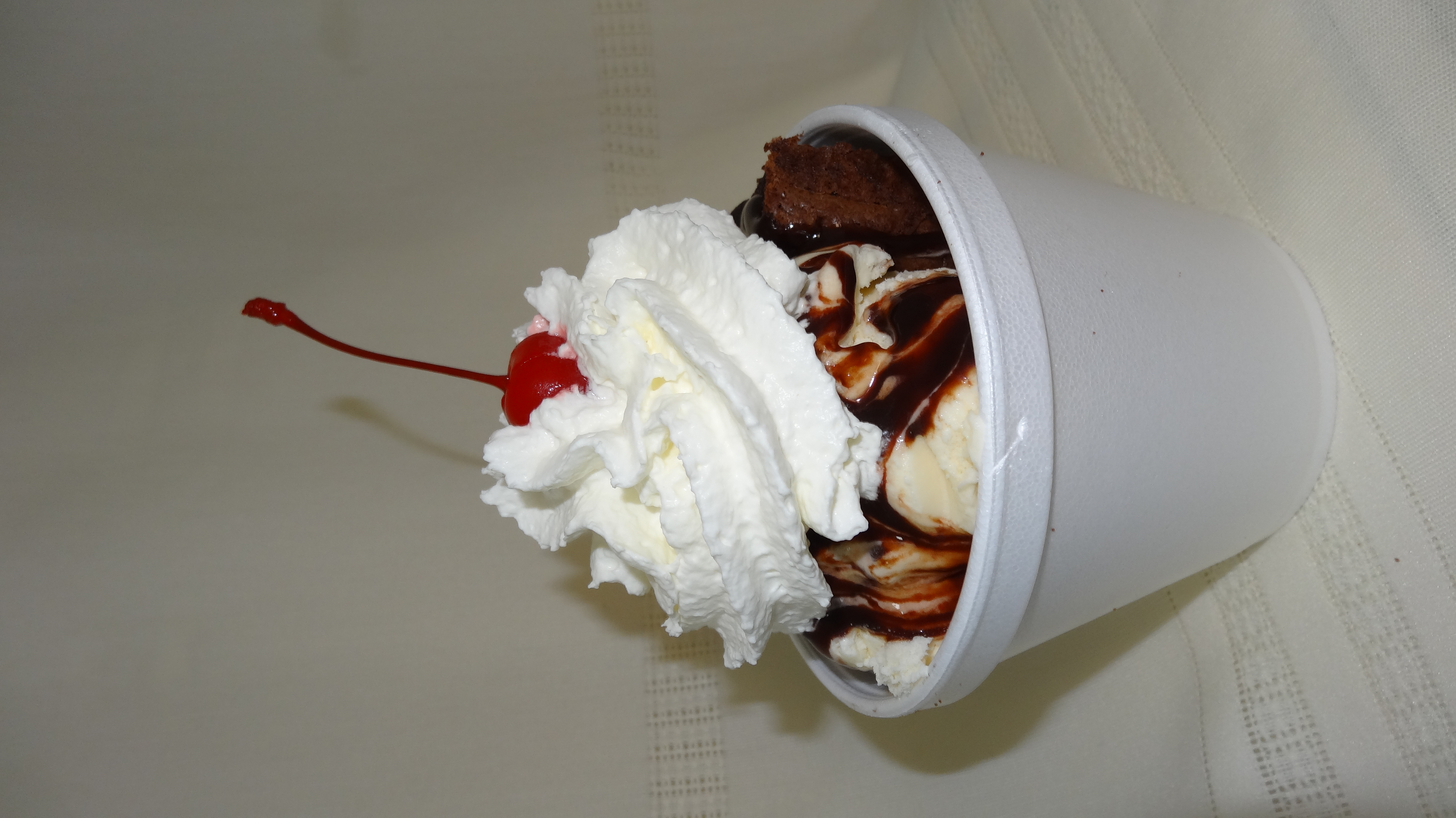 Order Brownie Sundae food online from Flavor Frenzy store, Addison on bringmethat.com