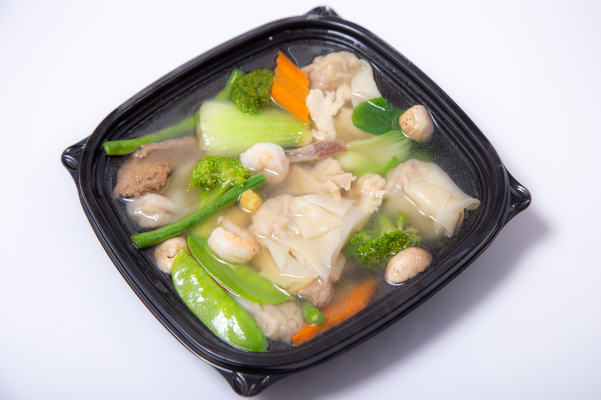 Order House Special Wonton Soup food online from Mings Garden store, San Jose on bringmethat.com