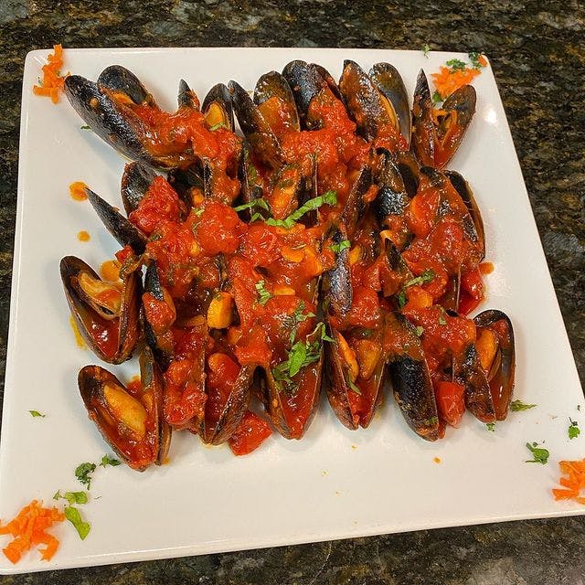 Order Mussels Marinara - Entree food online from Cafe Amici store, South Brunswick on bringmethat.com