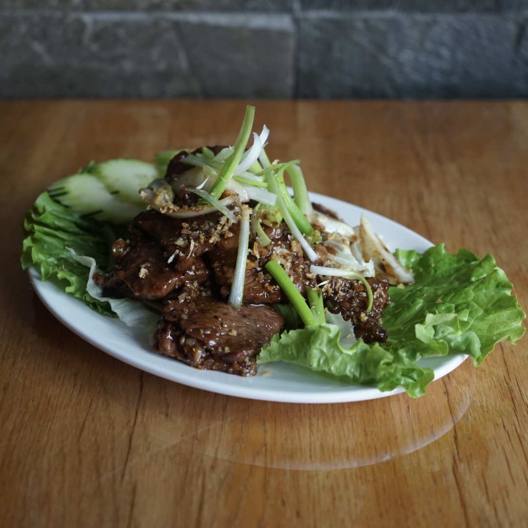 Order Black Pepper Beef food online from Lers Ros Thai  store, San Francisco on bringmethat.com