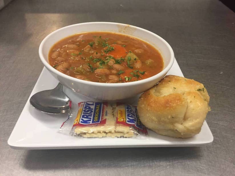 Order Minestrone Soup - Small 16 oz. food online from Dinos Pizza & Pasta store, Bridgeport on bringmethat.com