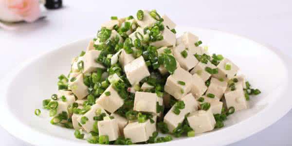 Order Tofu with Scallions 小葱拌豆腐 food online from Hunan Gate store, Arlington on bringmethat.com