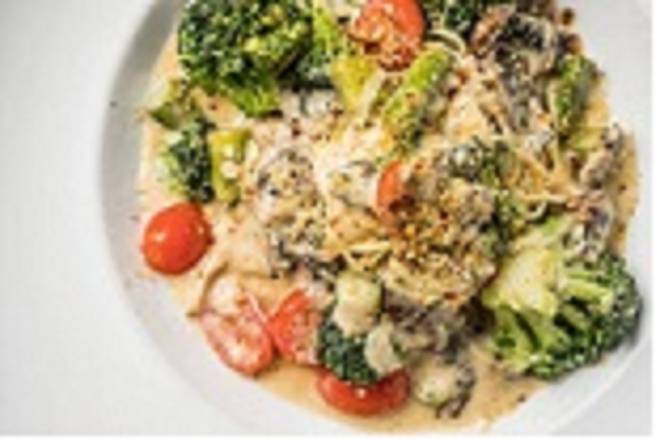 Order Vegetable Pasta Primavera food online from Copeland Of New Orleans store, Kennesaw on bringmethat.com
