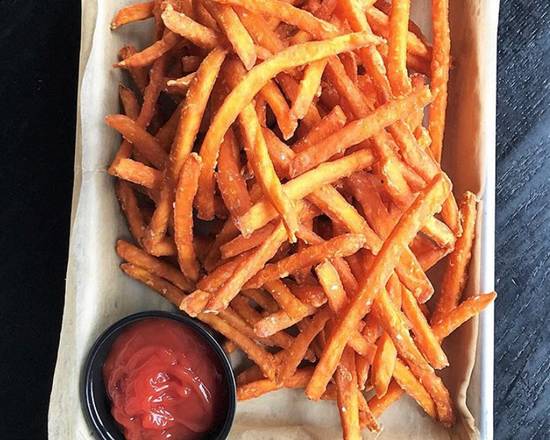 Order Sweet Potato Fries food online from Kirkwood Bar & Grille store, Chicago on bringmethat.com