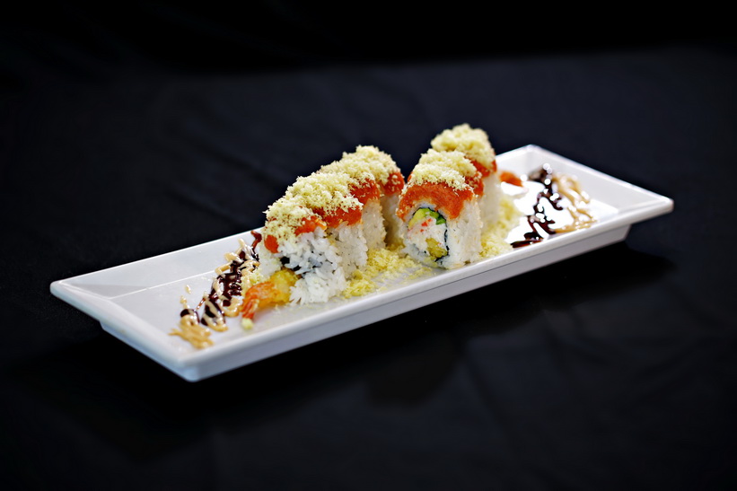 Order Fire Crunch Roll food online from Hon Sushi store, Corona on bringmethat.com